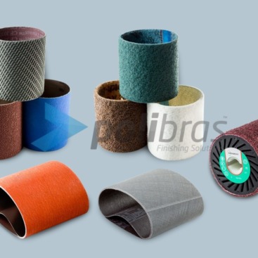 Cintas Abrasivas e Rodas de Contacto para máquinas Satinadoras. Cintas de Lixa e Surface Conditioning. Rodas Expansivas em borracha ou Vulkollan®.