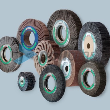 Lamelas de Lixa com Núcleo, da categoria Abrasivos da Polibras. Em Tela X e Tela J, podem ser seccionadas. Furo e Perfil a definir pelo cliente.