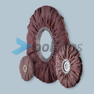 Discos de Lixa Seccionada, da categoria Abrasivos da Polibras. Discos de lixa seccionada ou em estrela. Com possibilidade de impreganação.