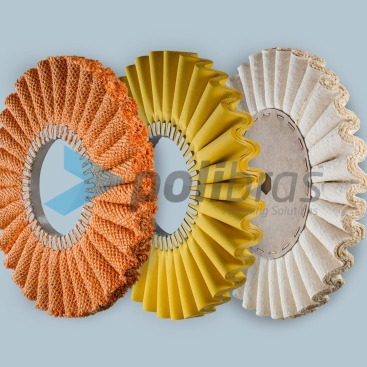 Discos ondulados em tela, sisal/tela ou sisal com grapa metálica. Diâmetro: 300mm - 500mm. Grapa Metálica: 80mm - 180mm. Polimentos.