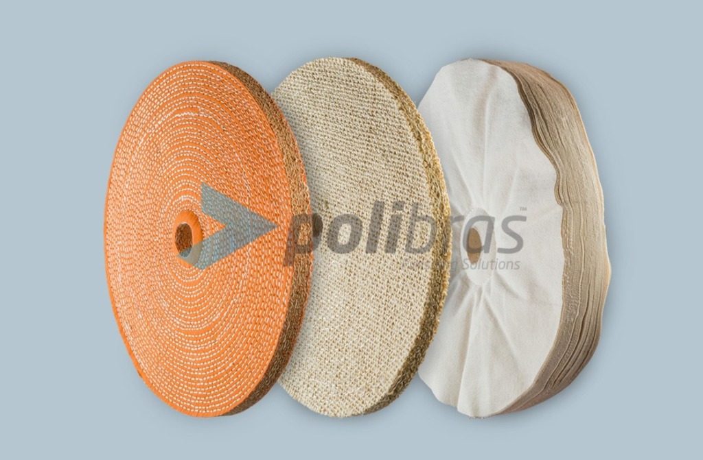 Discos de Folhas Costuradas ou Soltas da categoria de Polimentos, dos produtos Polibras. Em tela, sisal ou sisal/tela. As melhores soluções de acabamento.