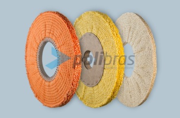 Discos Compactos ao Viés - da categoria Polimentos da Polibras. Em sisal ou sisal/tela, com grapa ou argola metálica. Permite diversos furos.